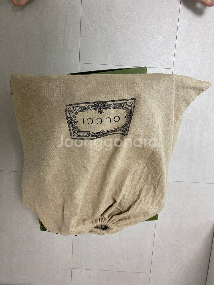 구찌 인터로킹G 토트백 블랙--3