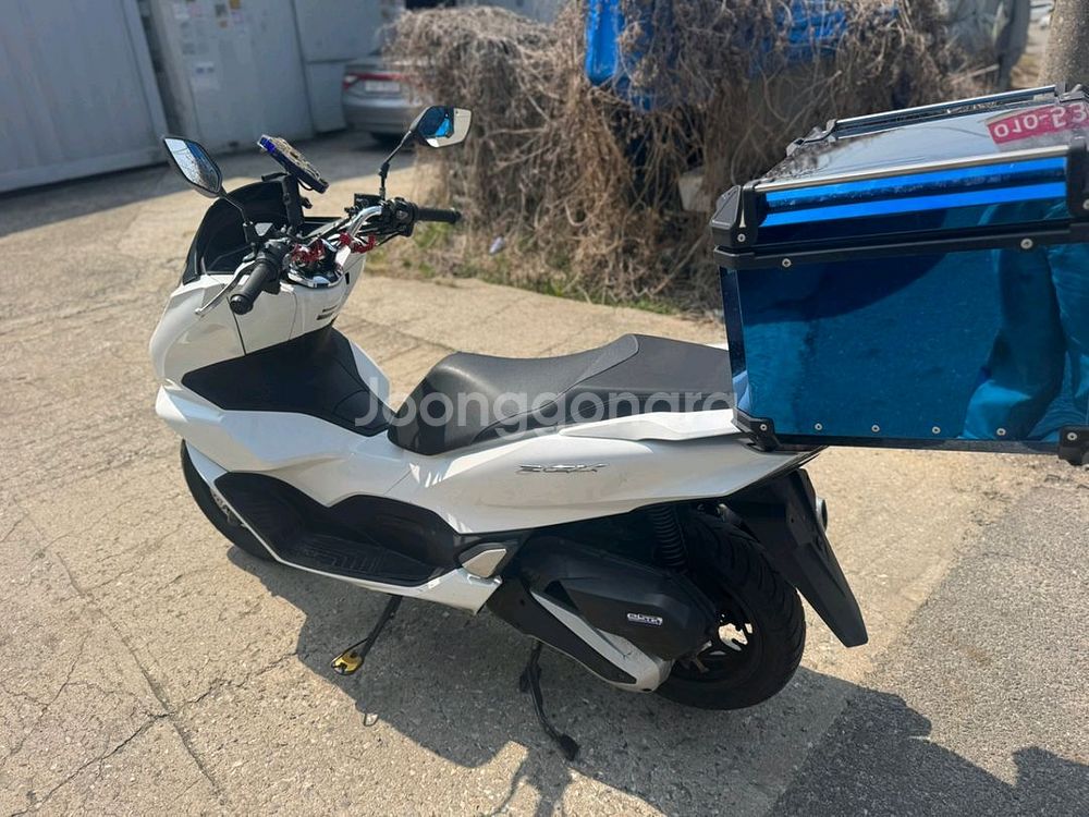 혼다 pcx125 22년 abs 화이트컬러 팝니다--7