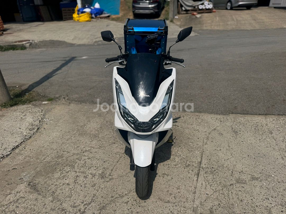 혼다 pcx125 22년 abs 화이트컬러 팝니다--3