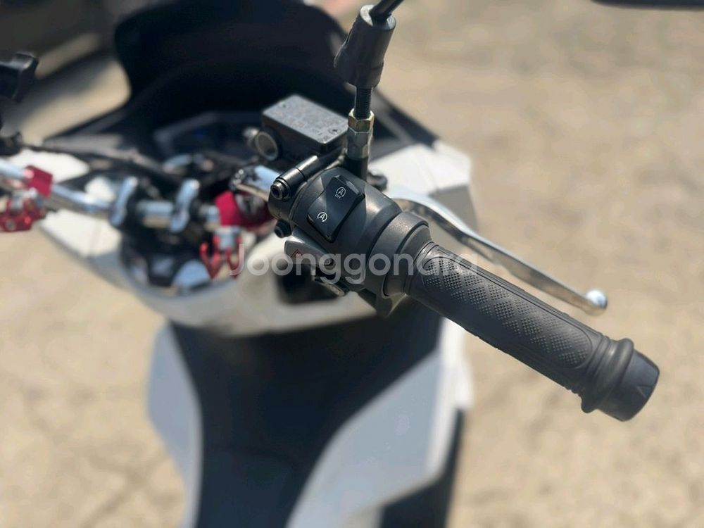 혼다 pcx125 22년 abs 화이트컬러 팝니다--9