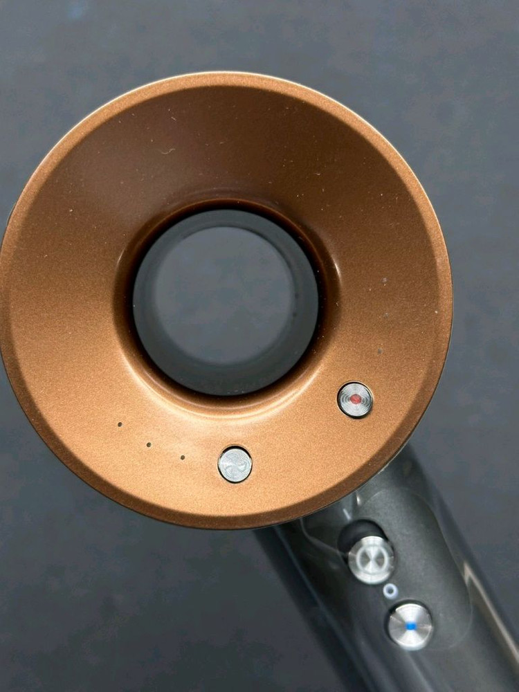 다이슨 슈퍼소닉 HD15드라이기--2