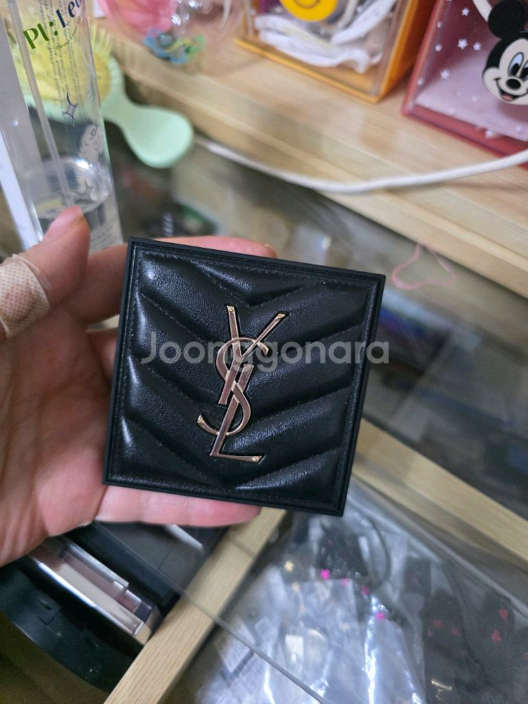 입생로랑 파우더--0