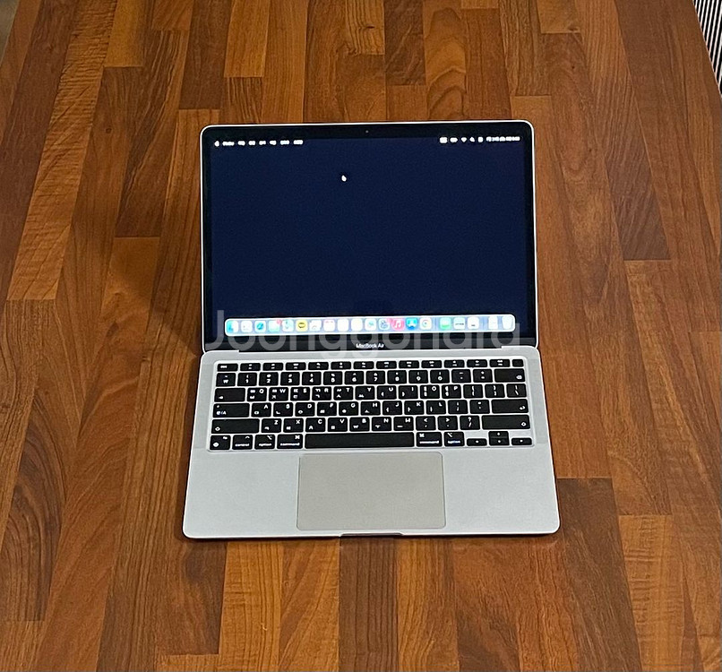 애플 맥북에어 13 M1 8GB 256GB 판매합니다--0
