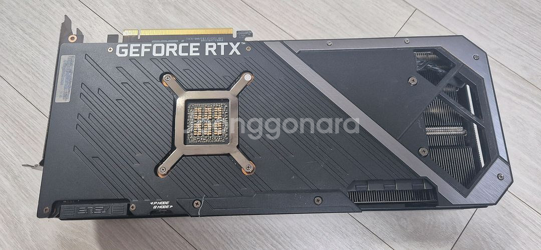 RTX 3090 ROG STRIX--1
