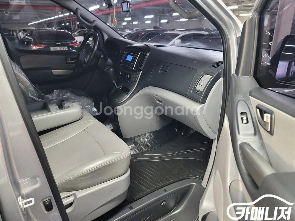 [현대]더 뉴 그랜드 스타렉스 2WD 밴 3인승 스마트--7