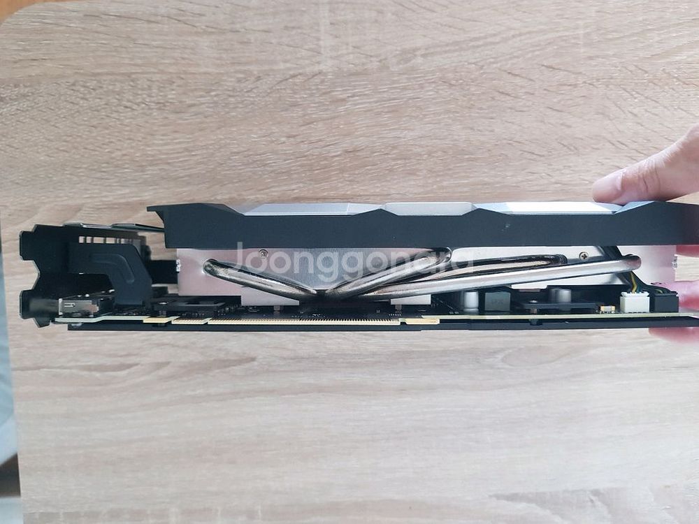 MSI 벤투스 2080 슈퍼--6
