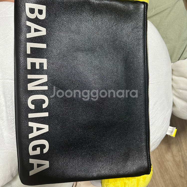 발렌시아가 로고 클러치백--0