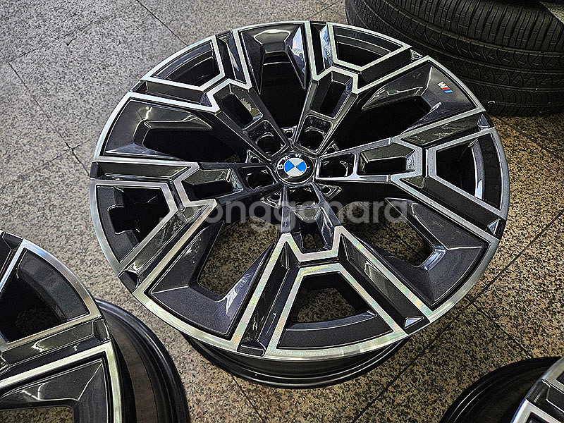 BMW G60 5시리즈 939M 정품 20인치 휠셋트--5