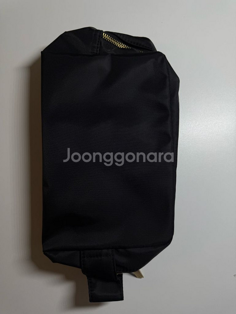 샤넬 뷰티 여행 파우치--1