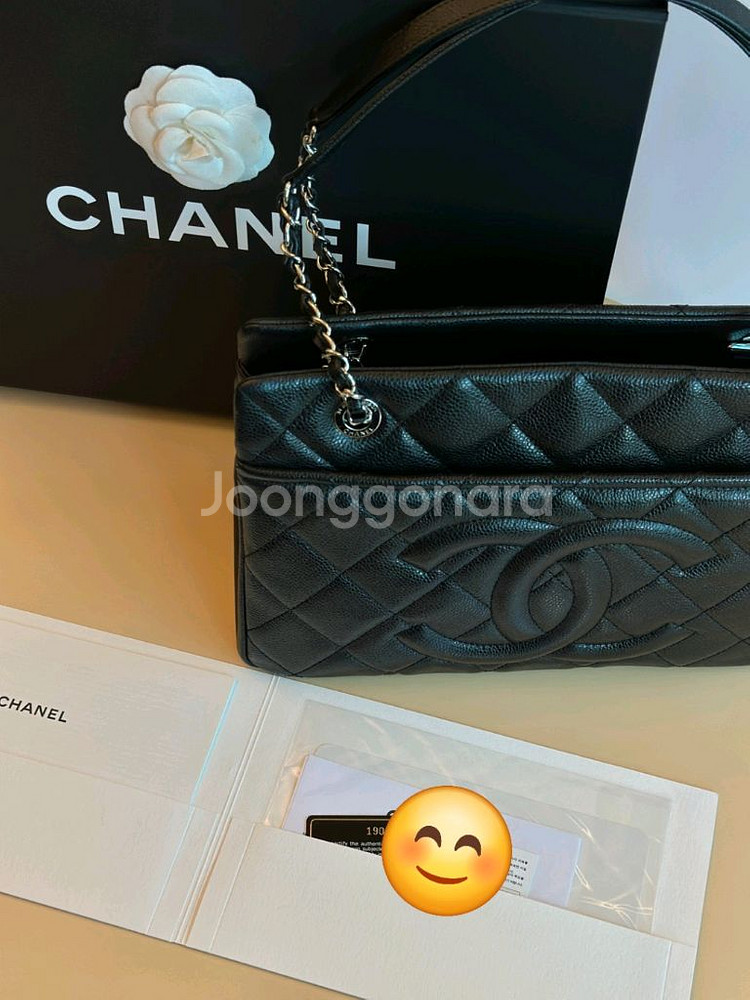 샤넬캐비어 그랜드샤핑 토트백(GST)블랙금장/19번대--1