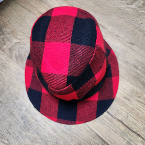 케주얼한 체크 버킷햇 모자