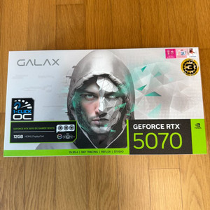갤럭시 RTX 5070 화이트 (팬3)