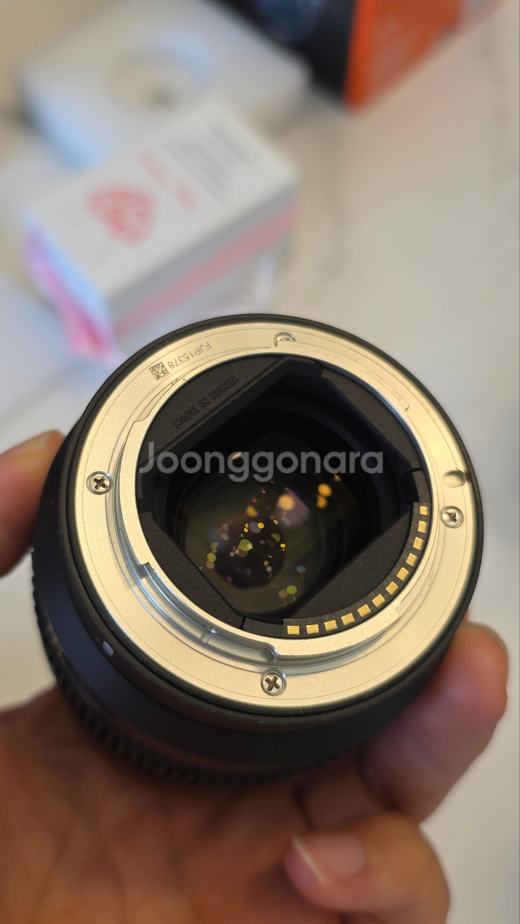 삼양 v-af렌즈 75mm 1.9f 팝니다--2