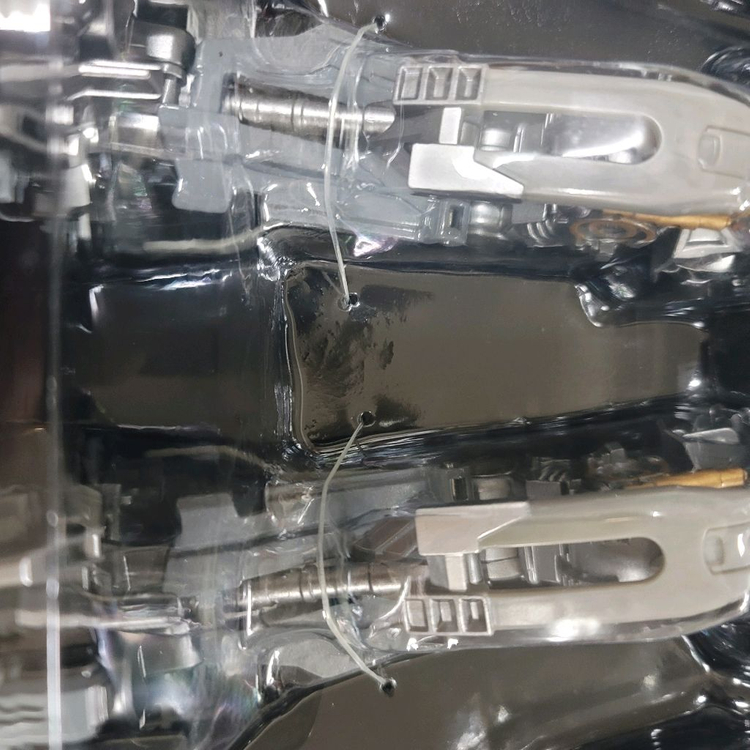 (새상품)트랜스포머 블랙아웃 프라모델 증강판 28cm--1