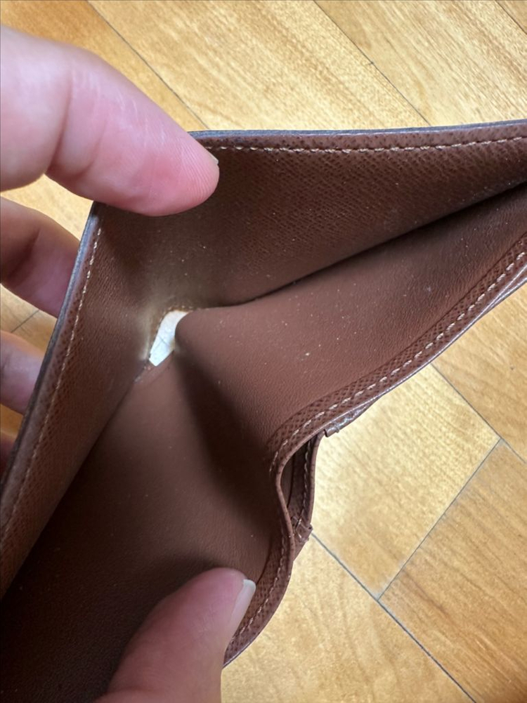 A급 정품 루이비통 멀티플 남자지갑 풀셋 팝니다--5