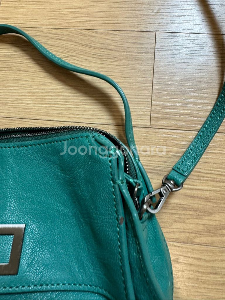 루즈앤라운지 뚜또 핸드폰 크로스 토트백--8
