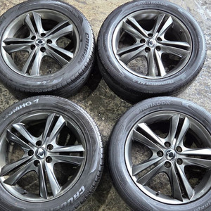 쌍용 코란도C 18인치휠타이어 PCD112 5홀 팝니다