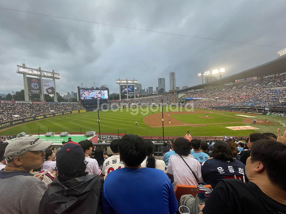 7/22일 롯데 3루쪽 표 삽니다--0