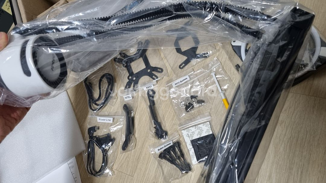 Antec 2열 일체형 수냉쿨러(새상품)--2