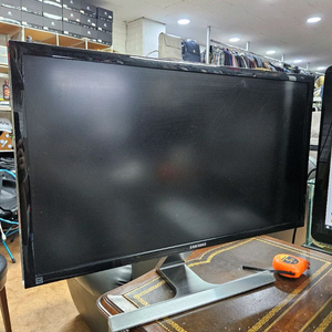 삼성 28인치 전문가용 4K모니터