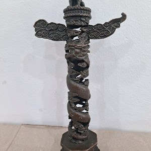 동 용 구름 승천 탑