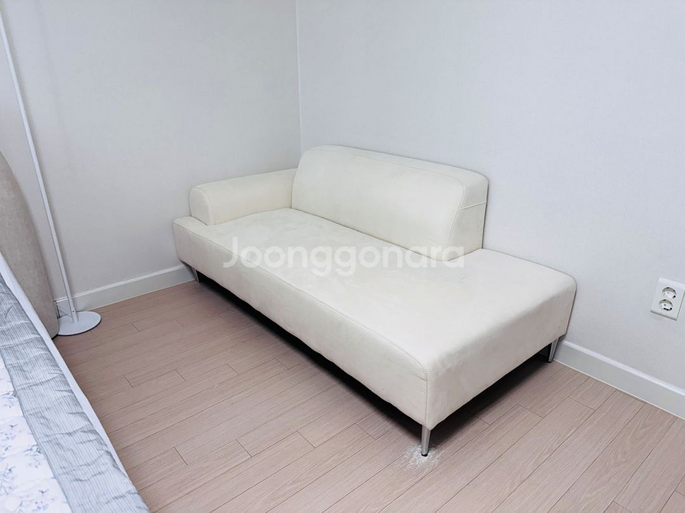 스칸디아 2인~3인 아이보리 소파--0