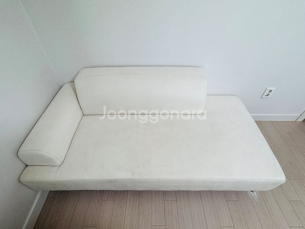 스칸디아 2인~3인 아이보리 소파--1