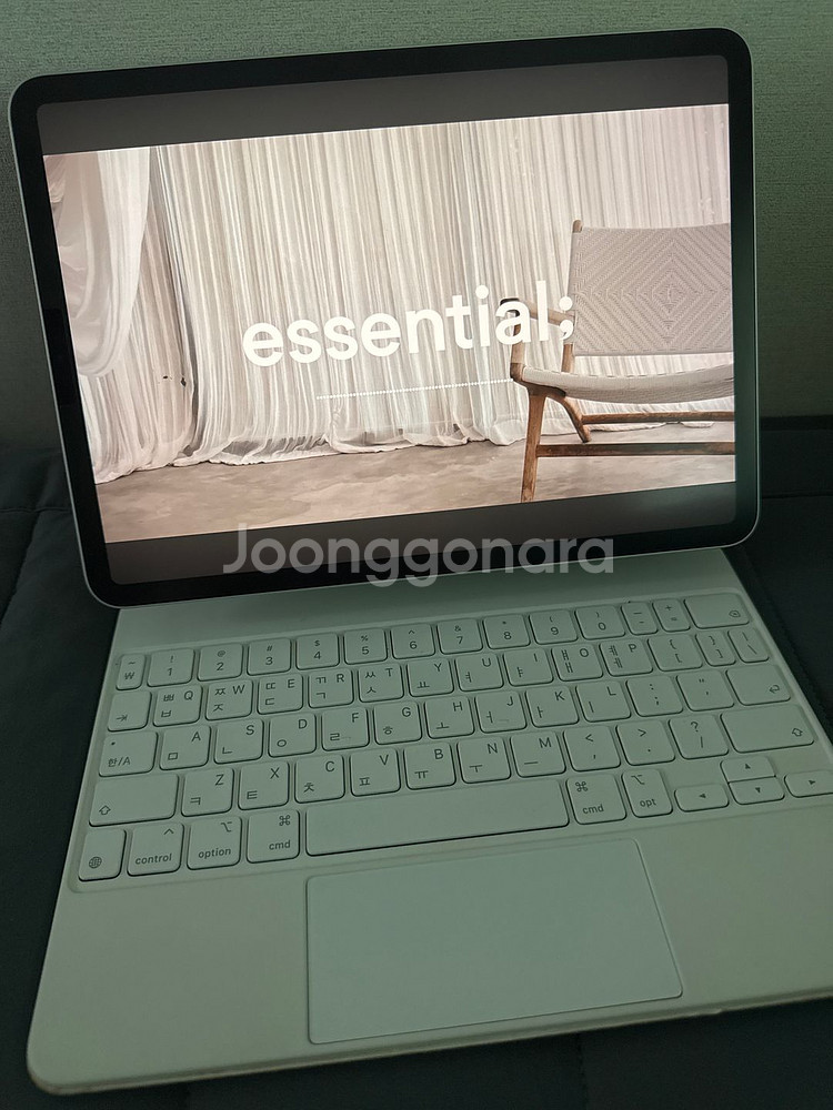 아이패드 프로 11 3세대 M1 128G + 정품키보드--3