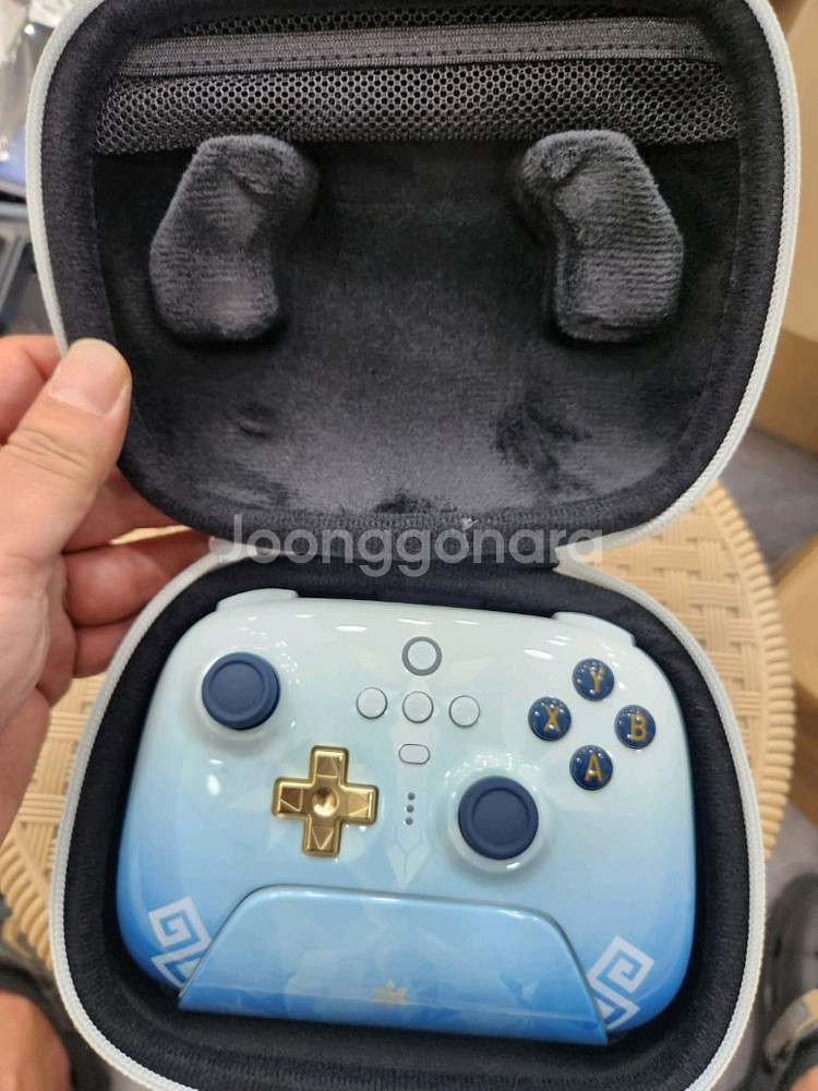 8BitDo 얼티밋 원신 충운 에디션 조이스틱--1