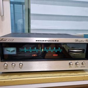 마란츠 튜너 모델 112