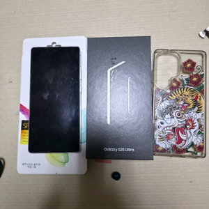갤럭시 S25 울트라 1테라 판매합니다.
