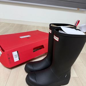 헌터 플레이 톨 부츠 UK7 260 판매합니다.