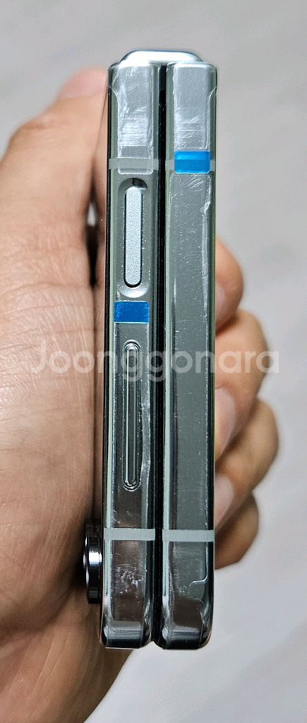 갤럭시 Z플립5 민트 512GB 내부액정교체폰 팝니다.--5