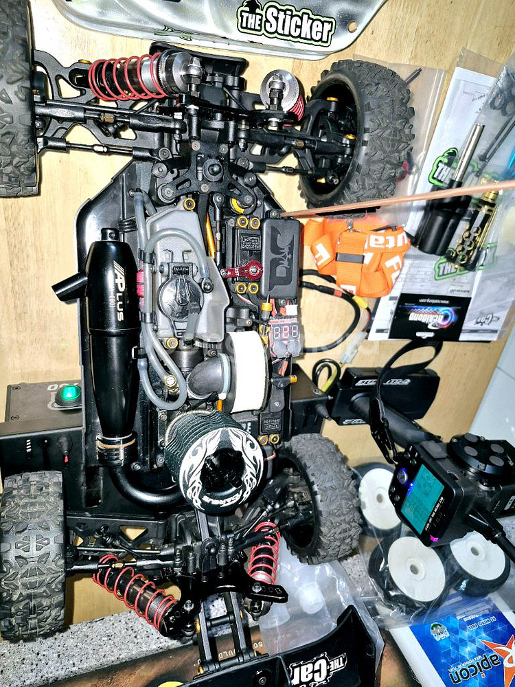 각종교신O엔진RC카1:8고성능JQtheCar알씨카~풀셋--4