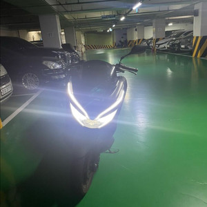 pcx125 20년식 판매합니다 키로수 2만대