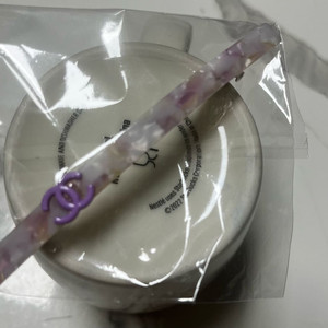 샤넬 헤어 자동핀 새상품