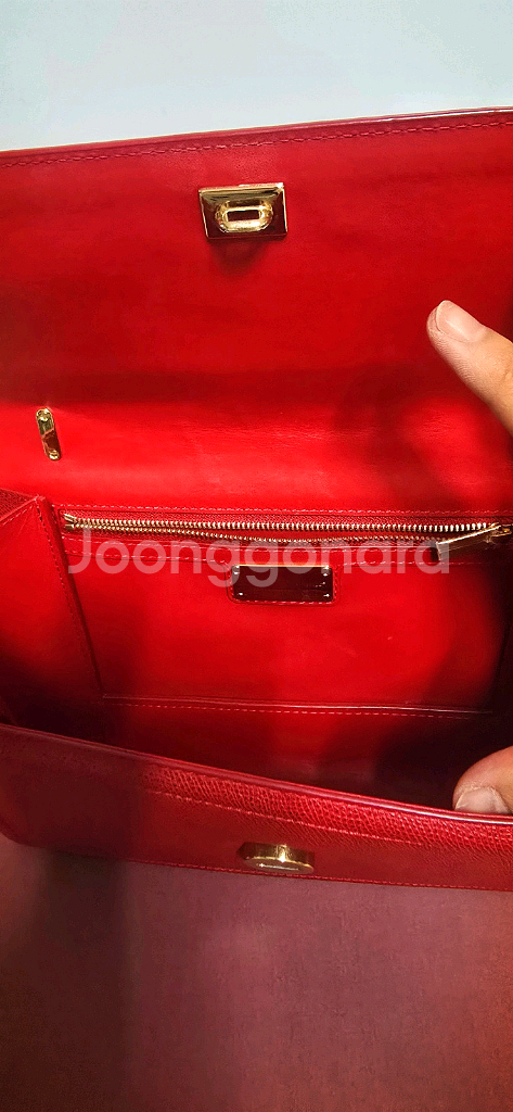 페레가모 금장 레드 체인백--2