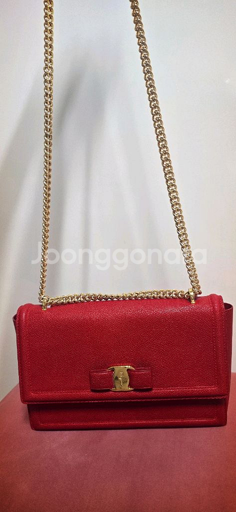 페레가모 금장 레드 체인백--4