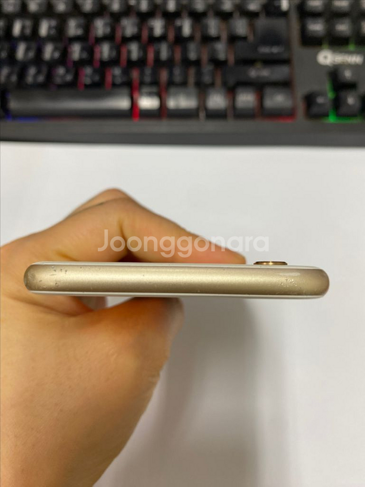 아이폰6S 골드 액정SS급 64GB 배터리100%--3