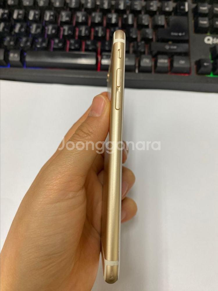 아이폰6S 골드 액정SS급 64GB 배터리100%--6