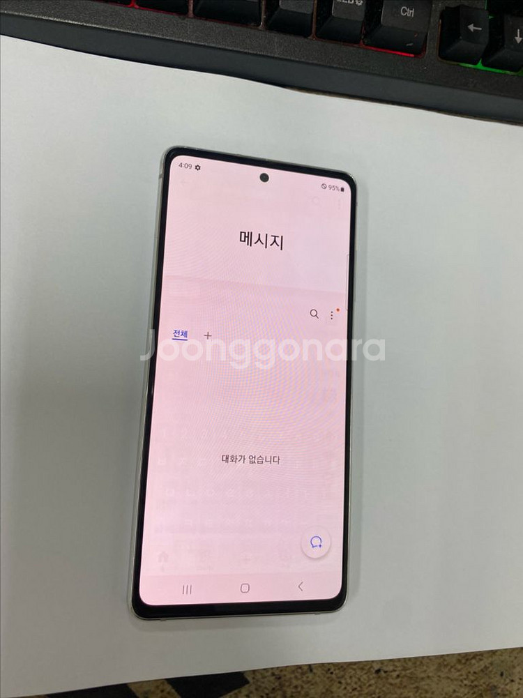 SK 갤럭시S20FE 화이트 외관깔끔 128G 잔상폰--3