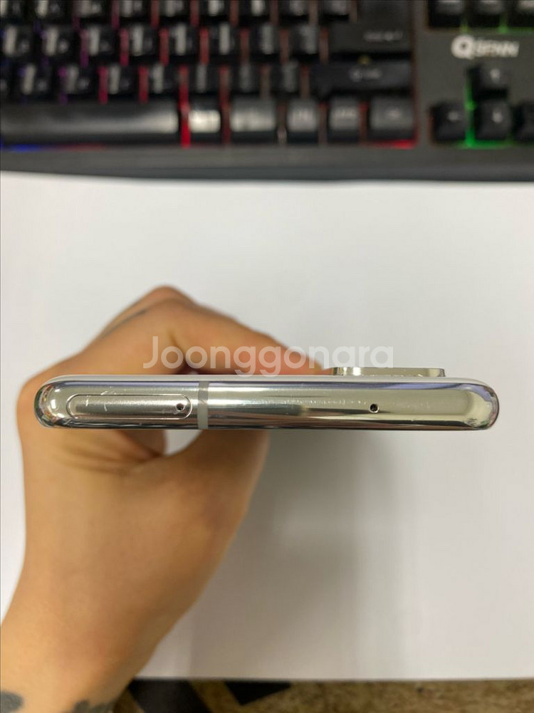 SK 갤럭시S20FE 화이트 외관깔끔 128G 잔상폰--4