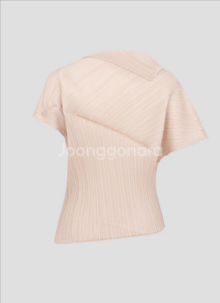 이세이미야케 플리츠플리즈미 리프 탑 Leap Top--1