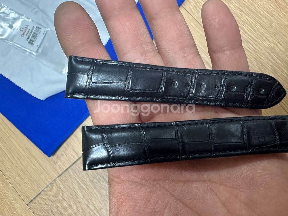 오메가 문워치 정품 악어가죽 블랙20mm--0