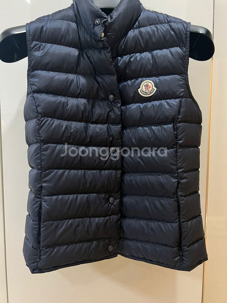 몽클레어 거위털 패딩조끼 1사이즈 (새상품)--0