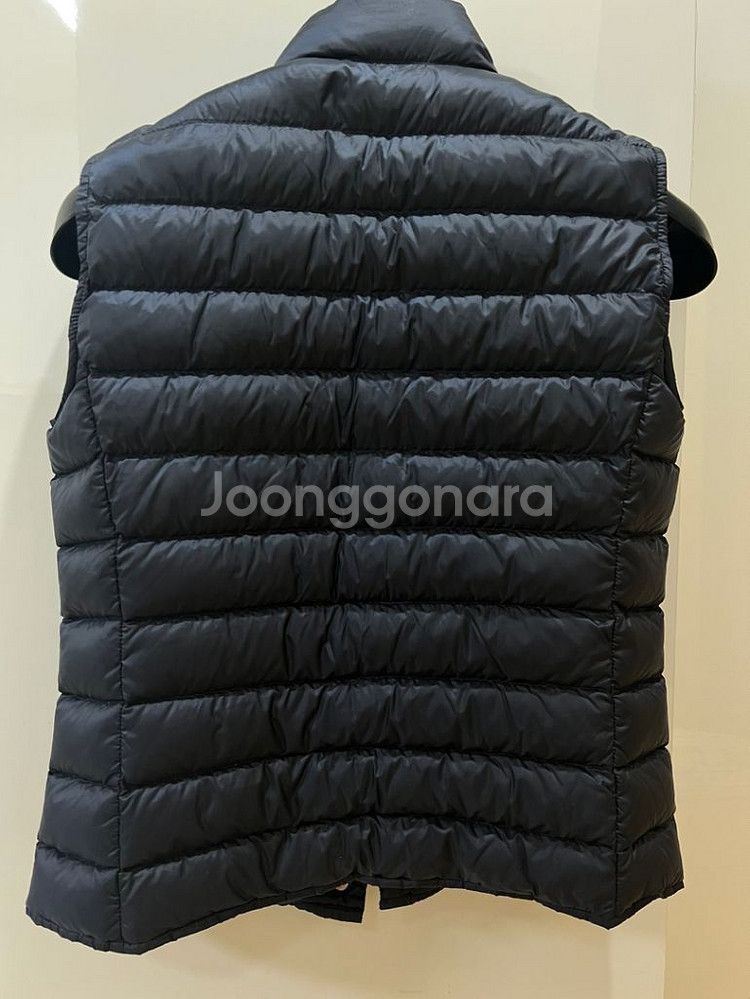 몽클레어 거위털 패딩조끼 1사이즈 (새상품)--1