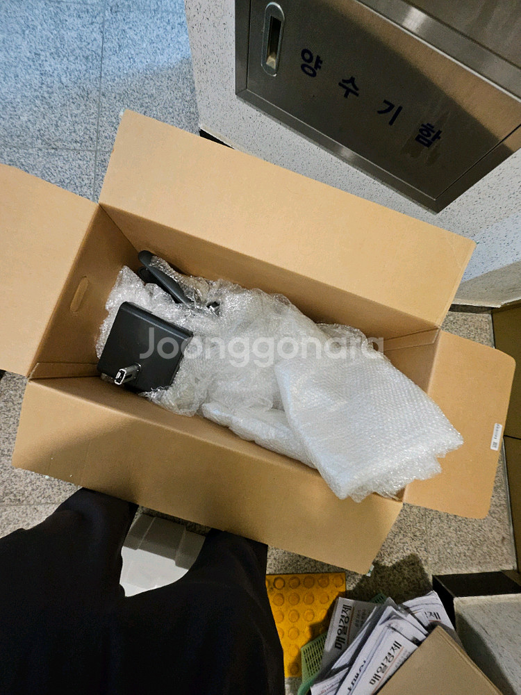 40만구입 삼성무선 제트 청소기입니다 한번사용 새제품--3