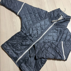 아디다스 스텔라매카트니 다이아몬트 퀼팅 경량 패딩 점퍼