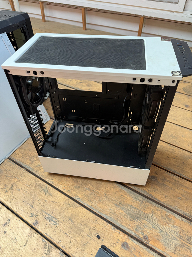 3rsys + 보스몬스터 케이스 + 650w 파워--4