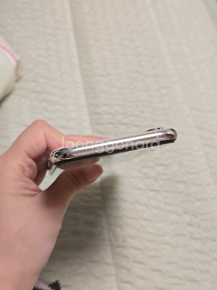 아이폰xs 실버 64GB 카메라무음--7